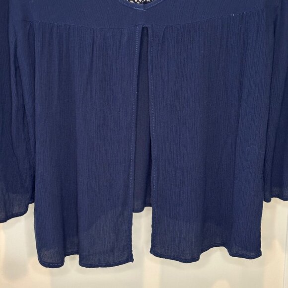 SALE 2/25 Abercrombie & Fitch Boho Style 3/4 Length Sleeve Top, Navy Size Small - Picture 9 of 12